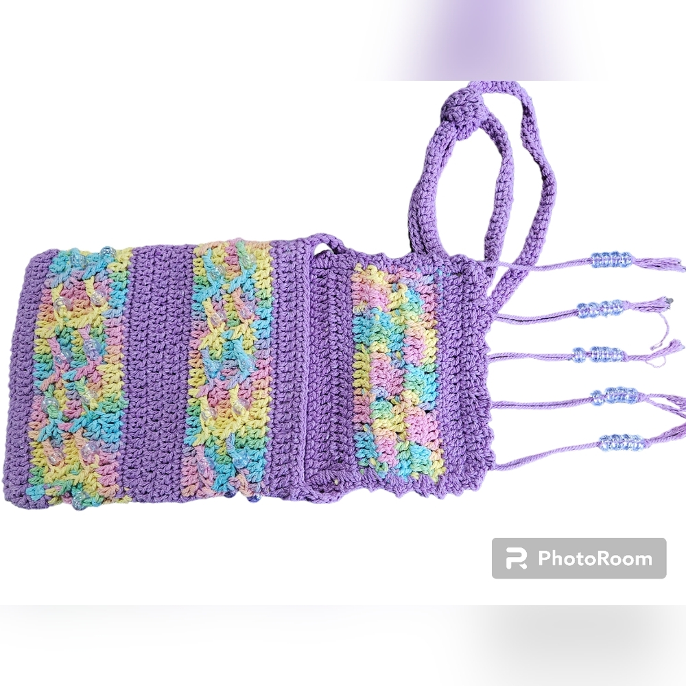 Hand and Heart Crocheted crossbody beaded bag, purple. - Picture 3 of 9